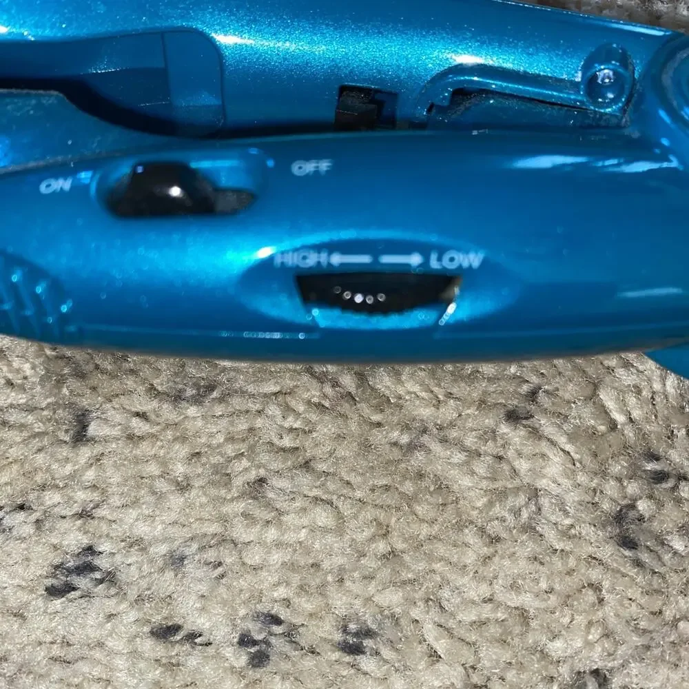 BedHead Triple Barrel Waver - Teal Blue and Silver